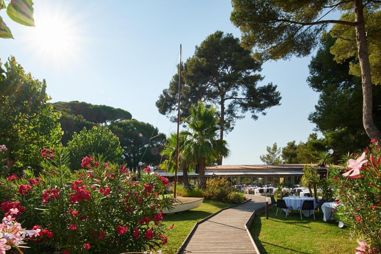 Hotel Club Le Plein Sud Vacances Bleues Hyères Exterior foto